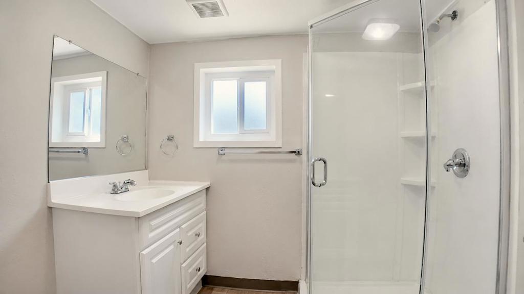334 S 2nd Ave, Oakdale, CA 95361
