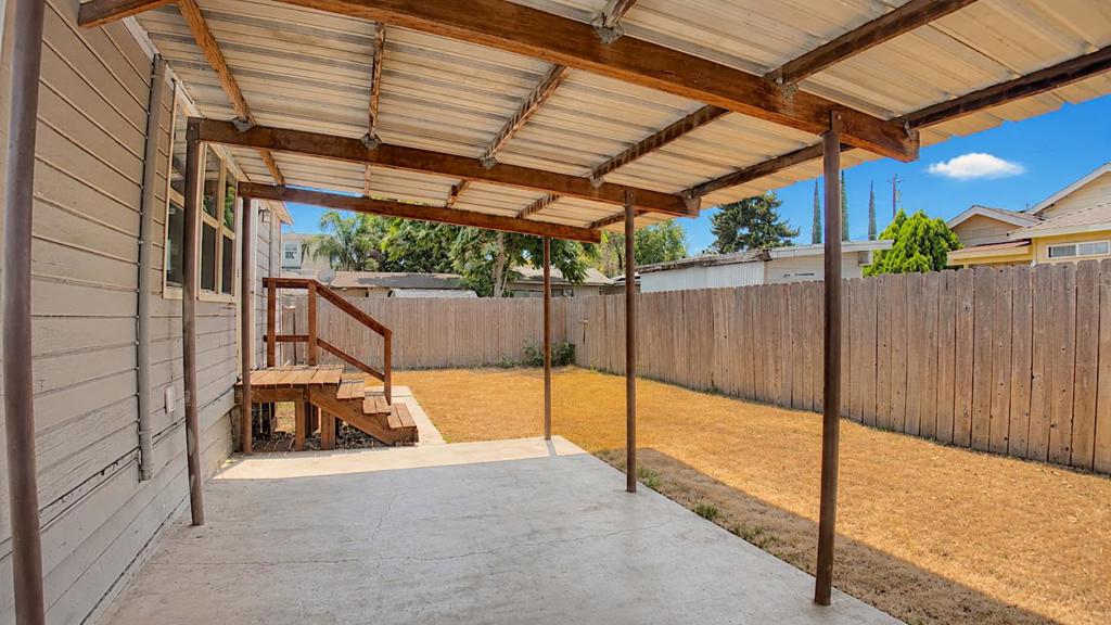 334 S 2nd Ave, Oakdale, CA 95361