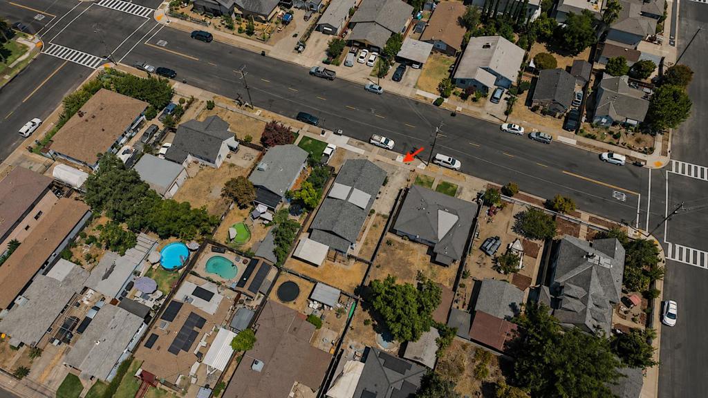 334 S 2nd Ave, Oakdale, CA 95361