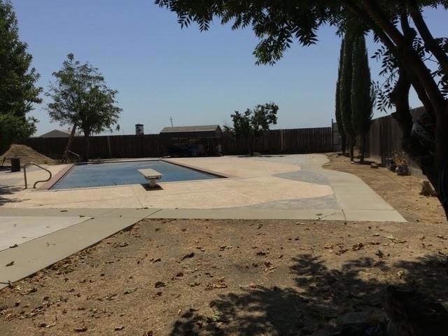 527 Canal School Rd, Newman, CA 95360