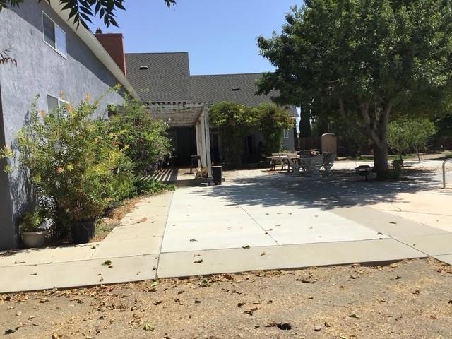 527 Canal School Rd, Newman, CA 95360