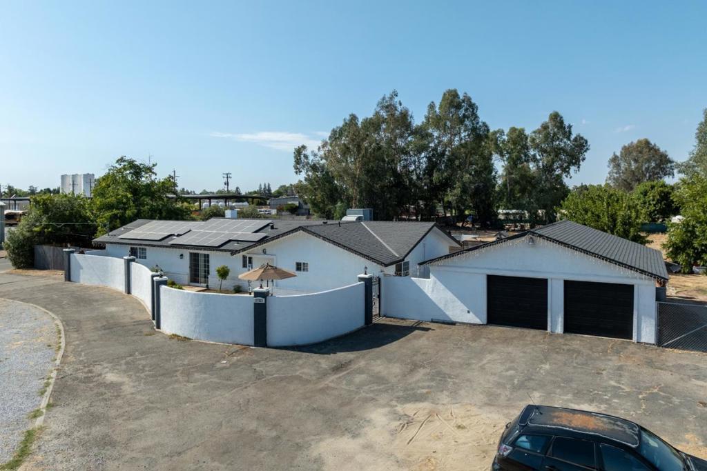 Open Photo