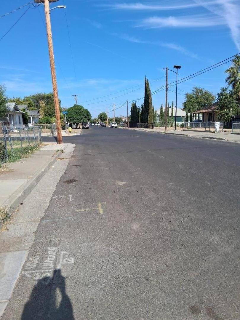 355 E Pleasant St, Coalinga, CA 93210