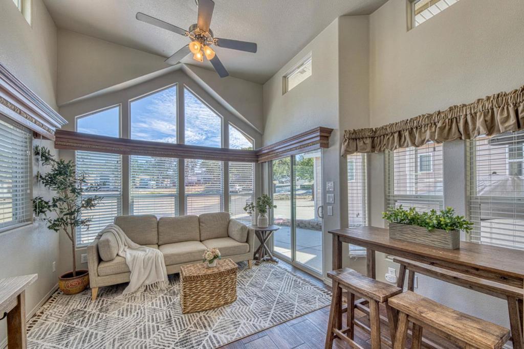 2166 Yellow Feather Cir #104, Paso Robles, CA 93446