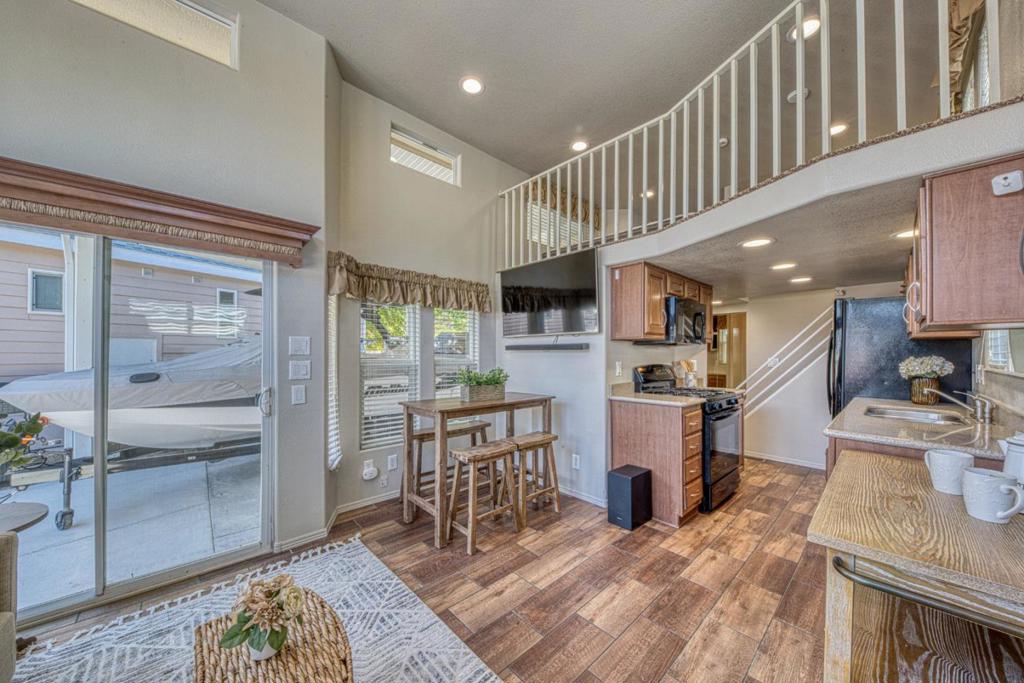 2166 Yellow Feather Cir #104, Paso Robles, CA 93446