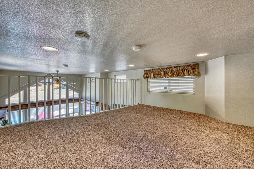 2166 Yellow Feather Cir #104, Paso Robles, CA 93446