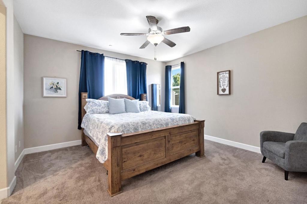 1596 Manzanita Way, Los Banos, CA 93635