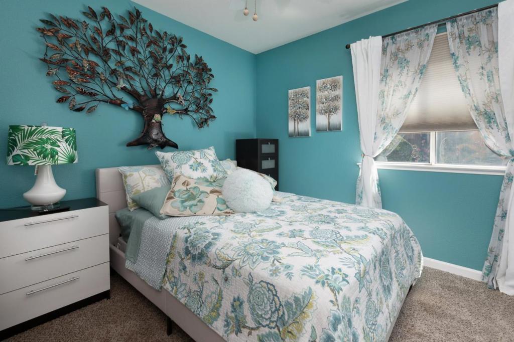 Open Photo