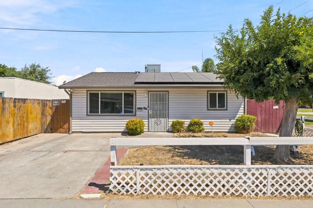 521 Oregon St, Manteca, CA 95337