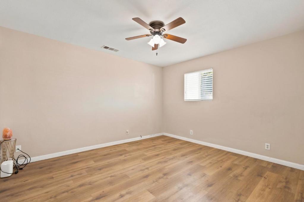 521 Oregon St, Manteca, CA 95337