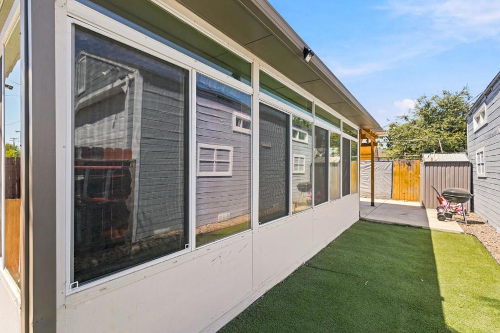 521 Oregon St, Manteca, CA 95337