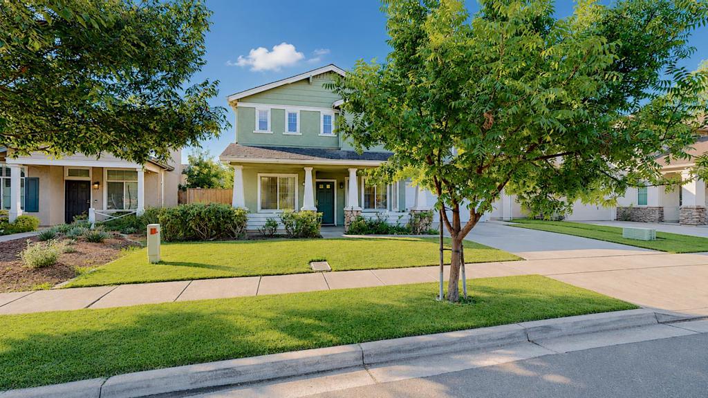 532 W Springer Dr, Turlock, CA 95382