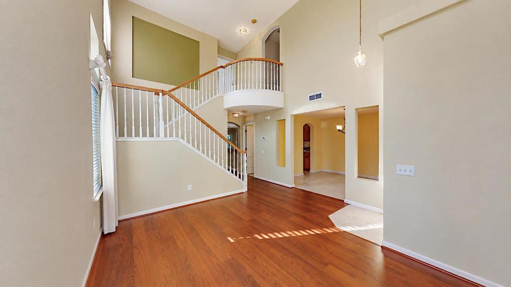 532 W Springer Dr, Turlock, CA 95382