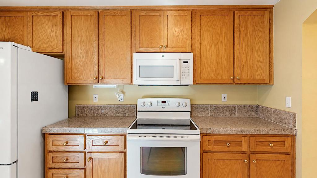 532 W Springer Dr, Turlock, CA 95382