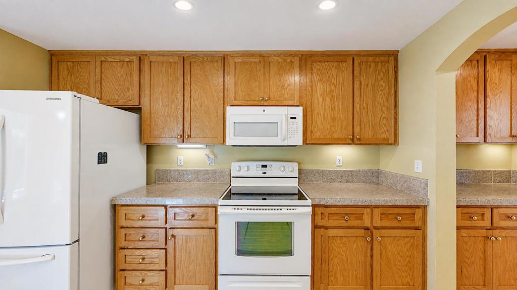 532 W Springer Dr, Turlock, CA 95382