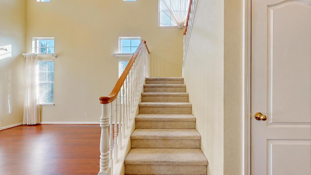 532 W Springer Dr, Turlock, CA 95382