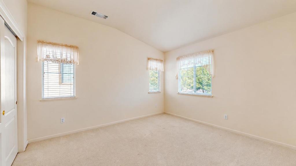 532 W Springer Dr, Turlock, CA 95382