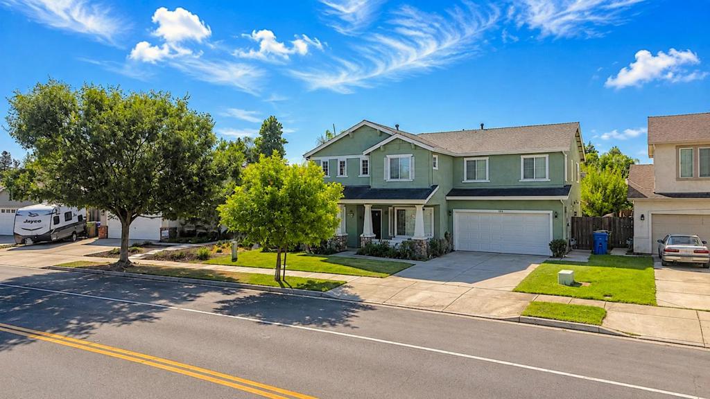 532 W Springer Dr, Turlock, CA 95382