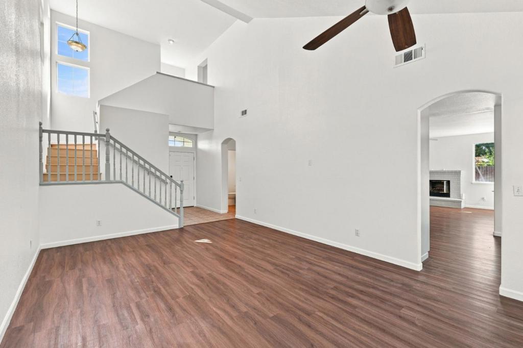 1901 Lauritson Ln, Manteca, CA 95336