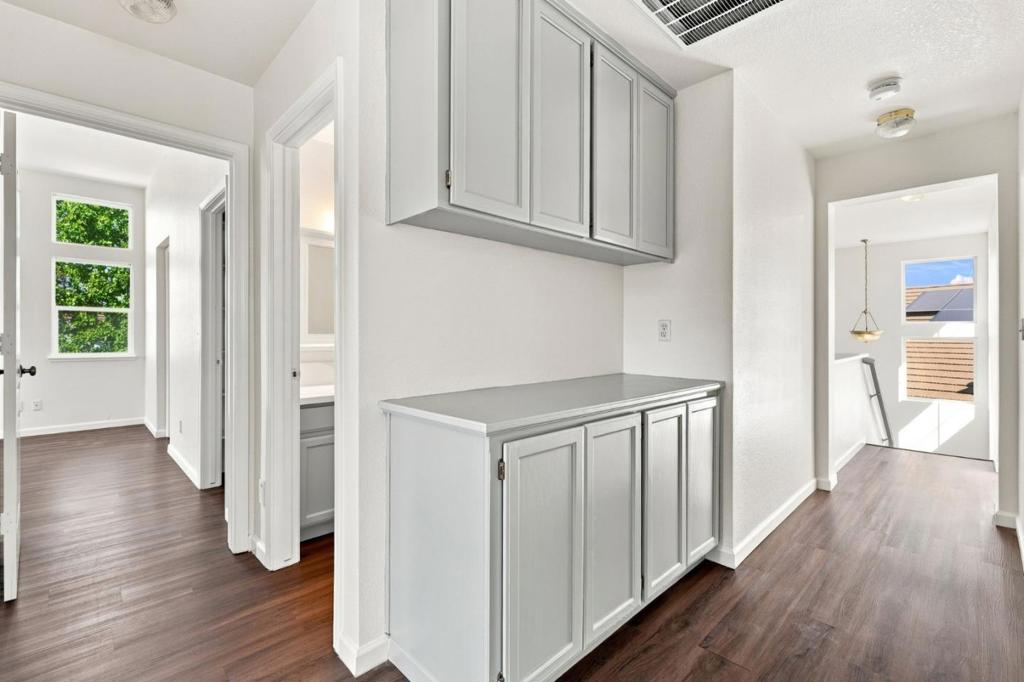 1901 Lauritson Ln, Manteca, CA 95336