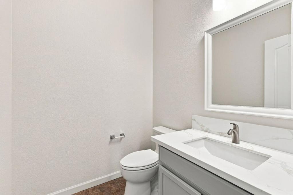 1901 Lauritson Ln, Manteca, CA 95336