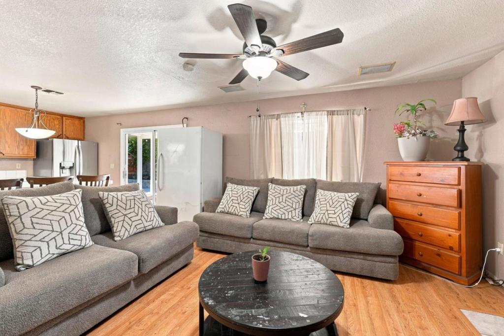 Open Photo