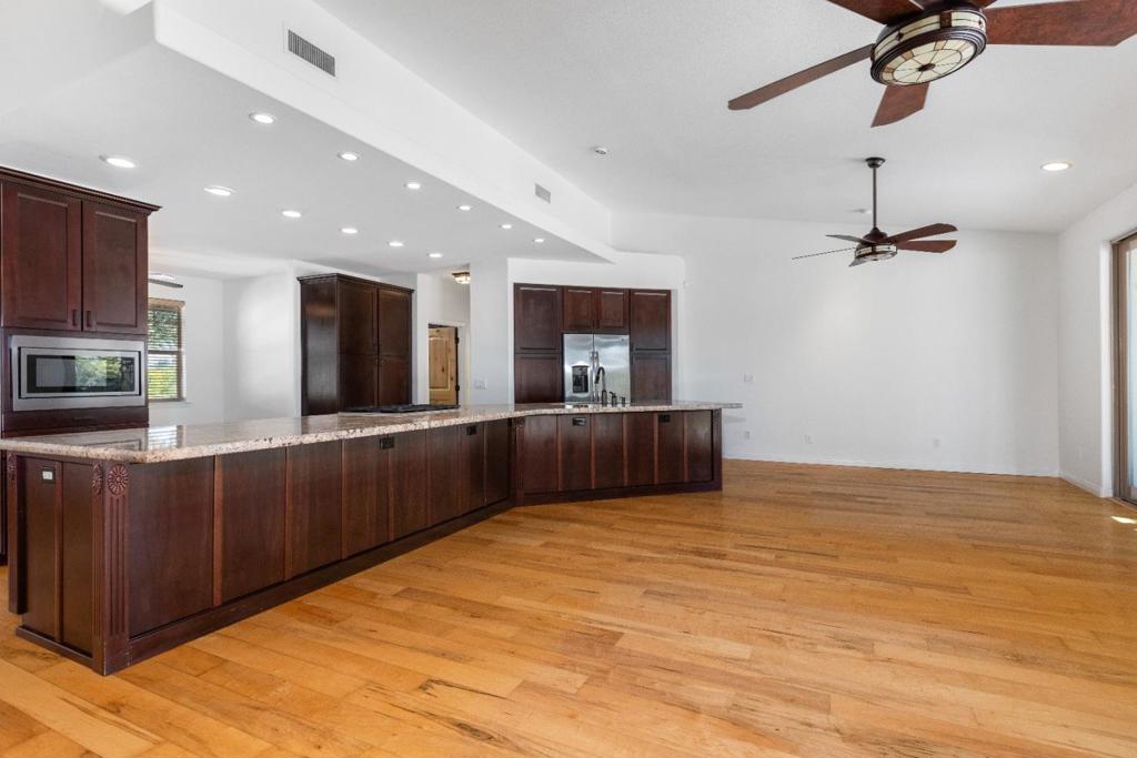 653 Red Cloud Rd, Paso Robles, CA 93446
