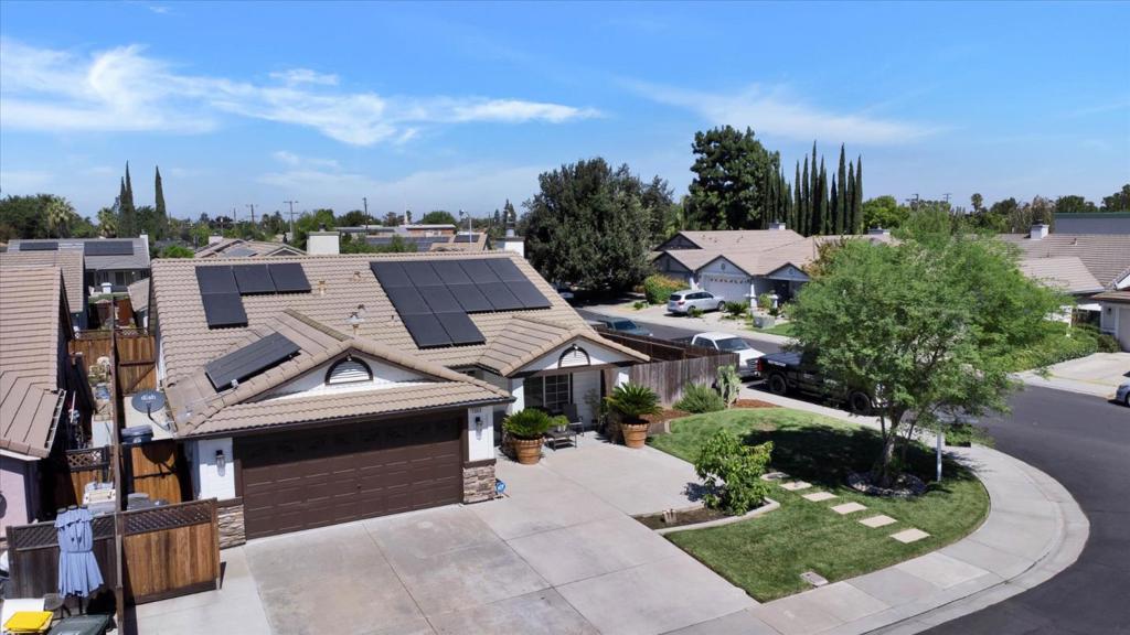 1093 Lambdin St, Manteca, CA 95336