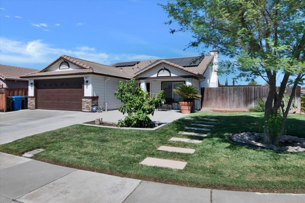 1093 Lambdin St, Manteca, CA 95336