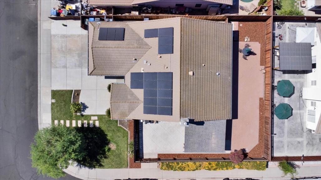 1093 Lambdin St, Manteca, CA 95336