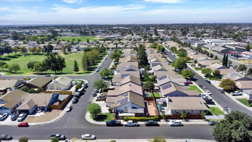 1093 Lambdin St, Manteca, CA 95336