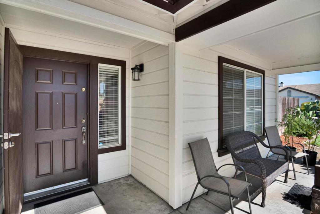 1093 Lambdin St, Manteca, CA 95336