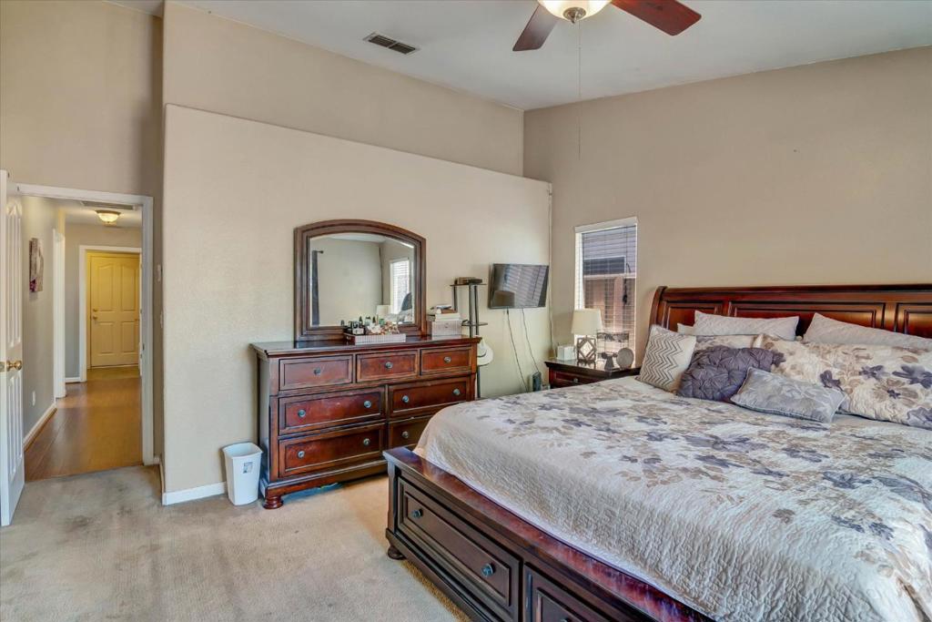 1093 Lambdin St, Manteca, CA 95336