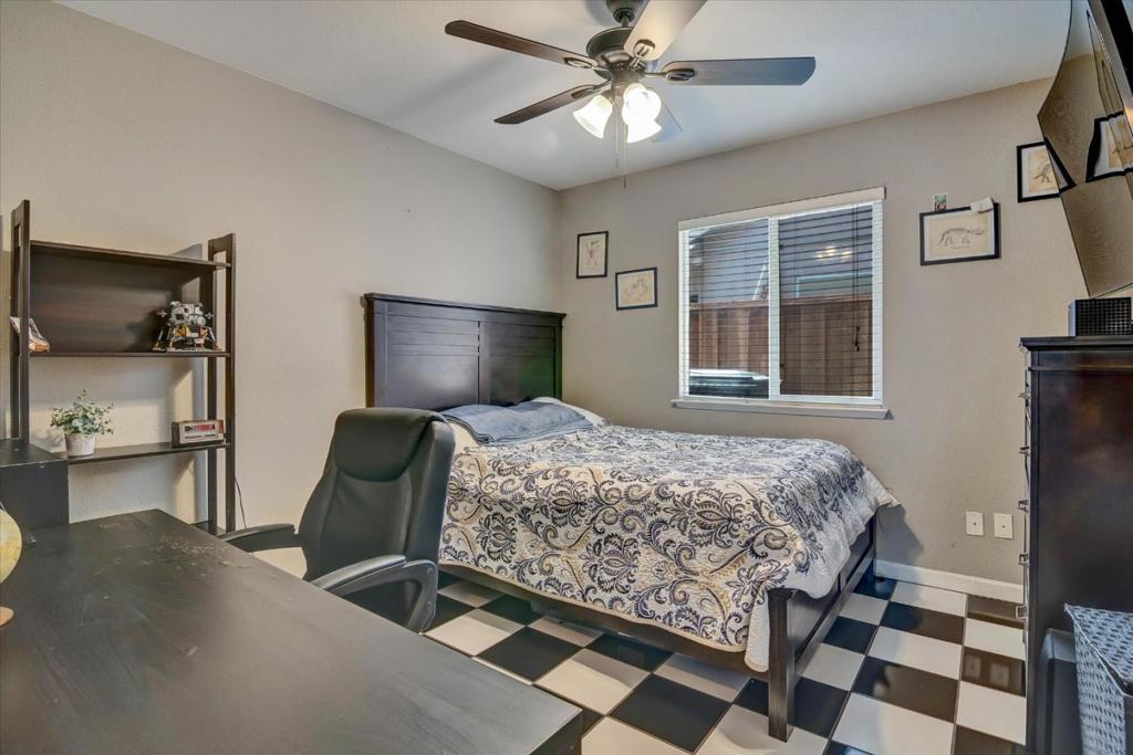 1093 Lambdin St, Manteca, CA 95336