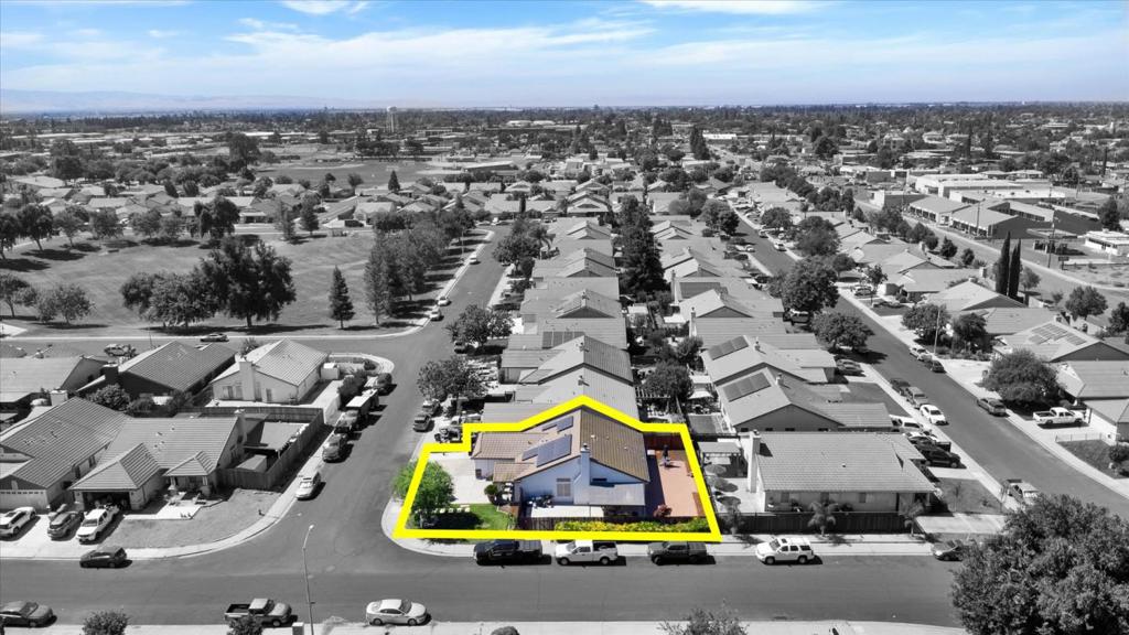 1093 Lambdin St, Manteca, CA 95336