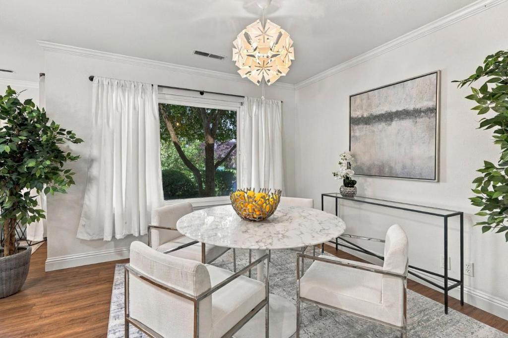 Open Photo