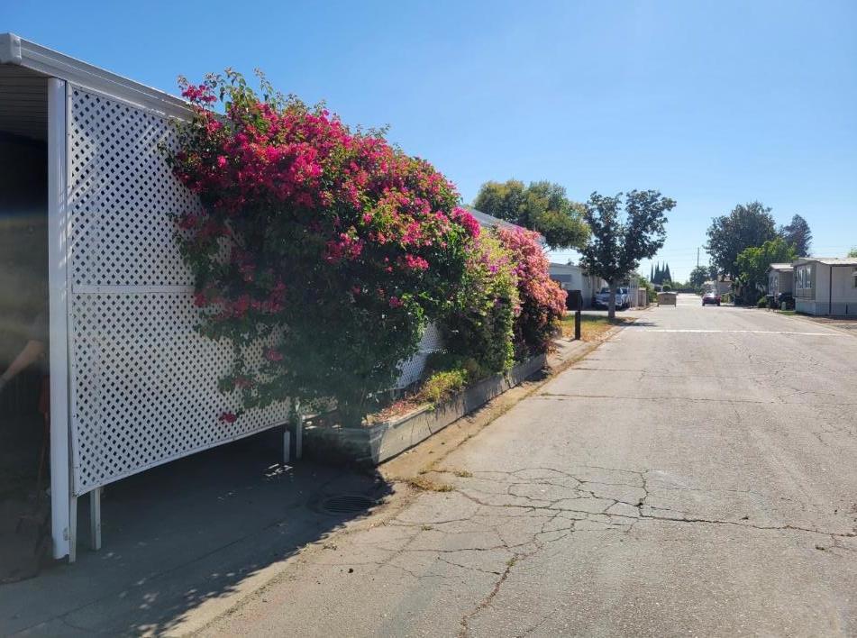 4837 Faith Home #136, Ceres, CA 95307