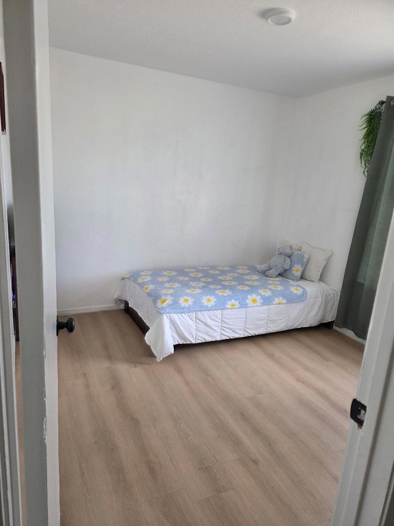 515 N Santa Monica St, Los Banos, CA 93635