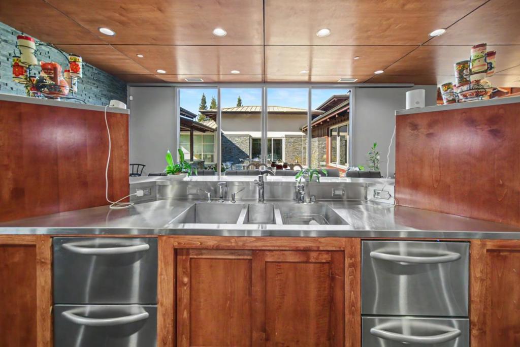 7434 River Nine Dr, Modesto, CA 95356