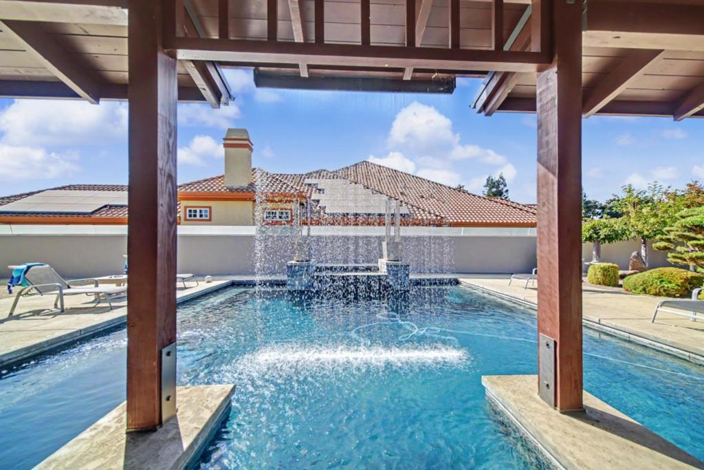 7434 River Nine Dr, Modesto, CA 95356
