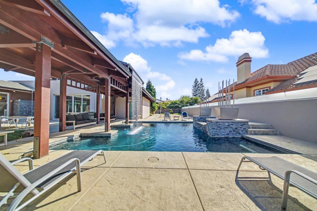 7434 River Nine Dr, Modesto, CA 95356