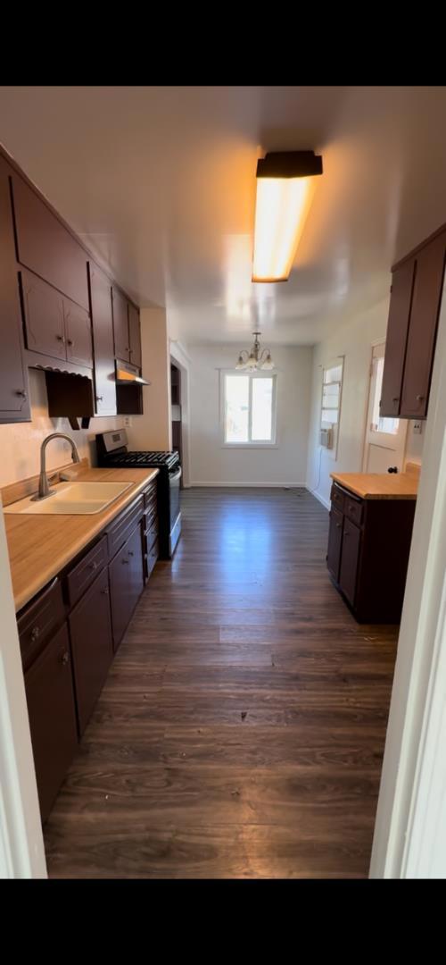 1809 Idalou Ave, Modesto, CA 95350