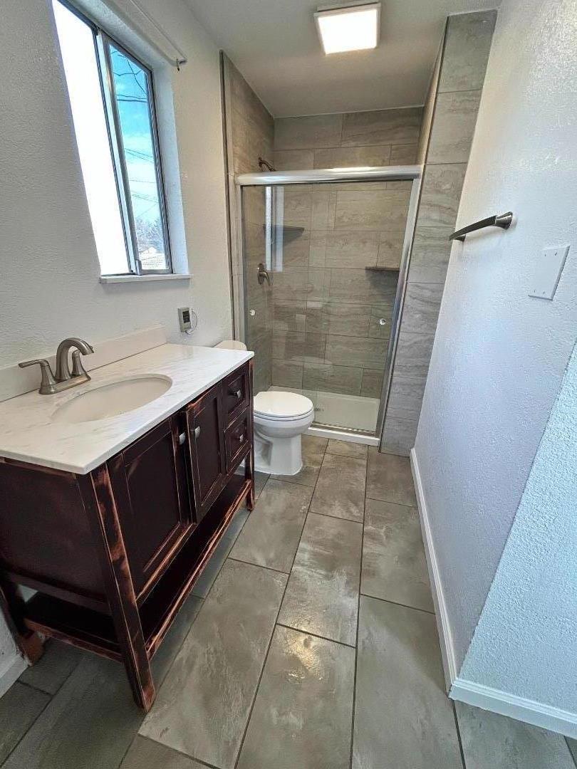 1809 Idalou Ave, Modesto, CA 95350