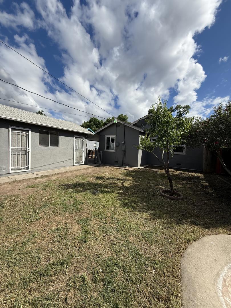 1809 Idalou Ave, Modesto, CA 95350