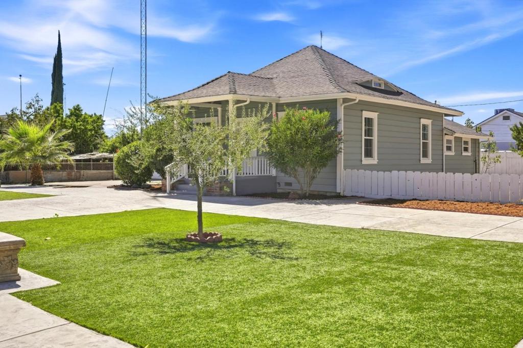 307 West Ave, Gustine, CA 95322