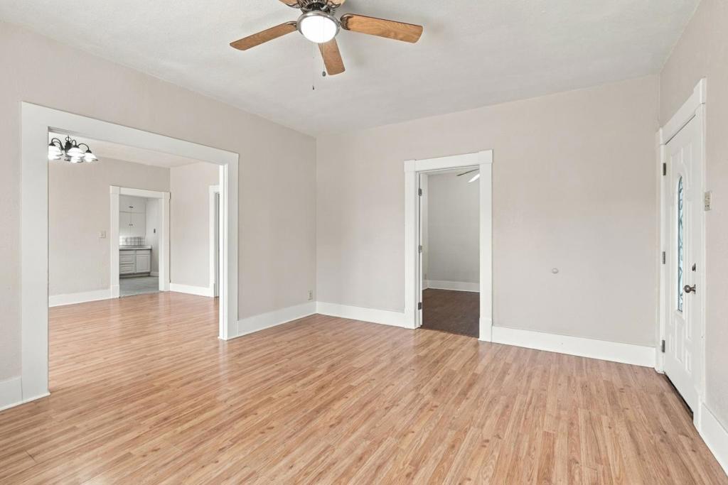 307 West Ave, Gustine, CA 95322