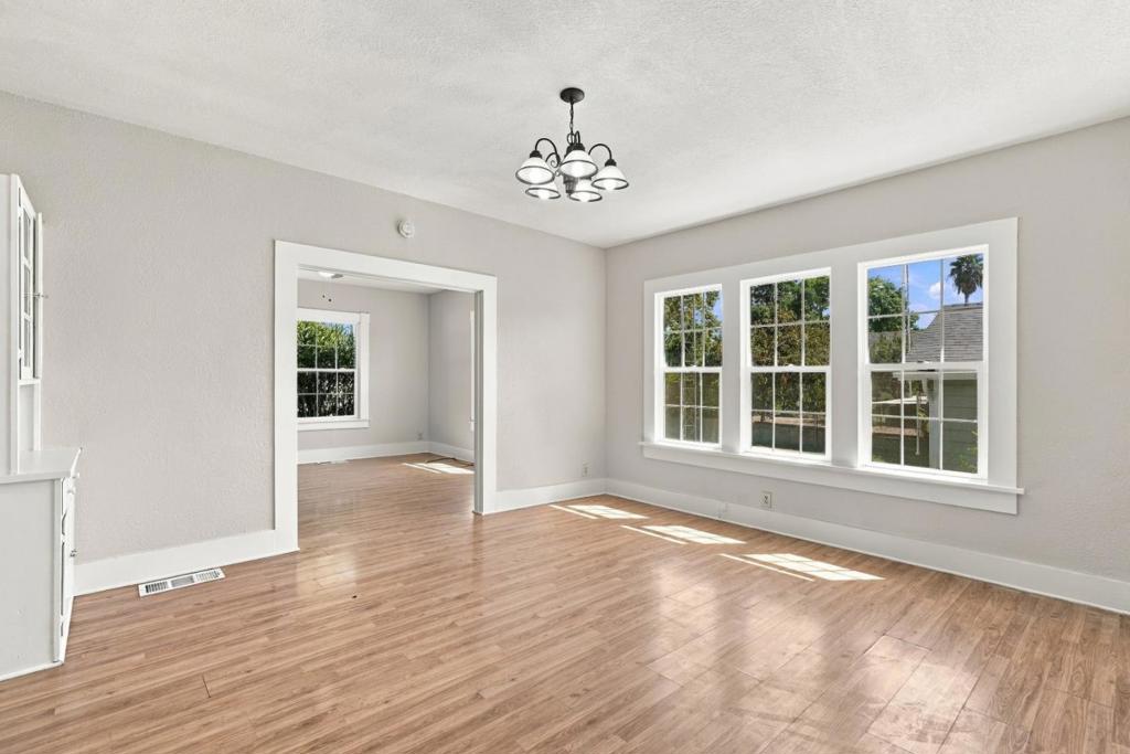 307 West Ave, Gustine, CA 95322