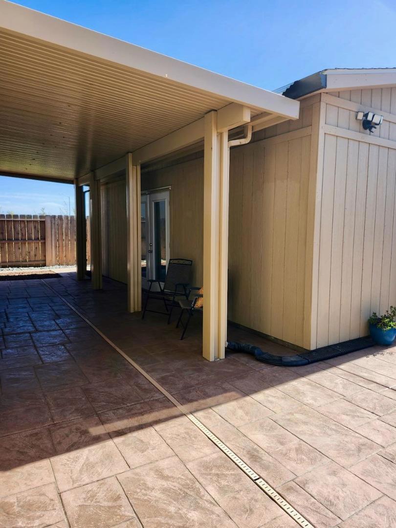 2635 Gantry Dr, Manteca, CA 95337