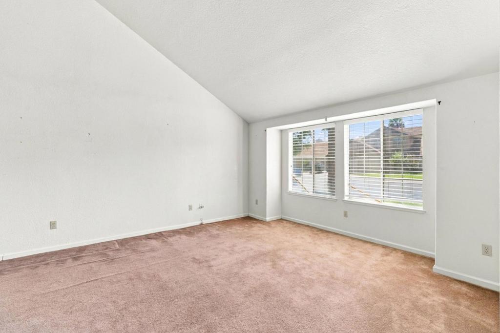 1014 Neal St, Los Banos, CA 93635