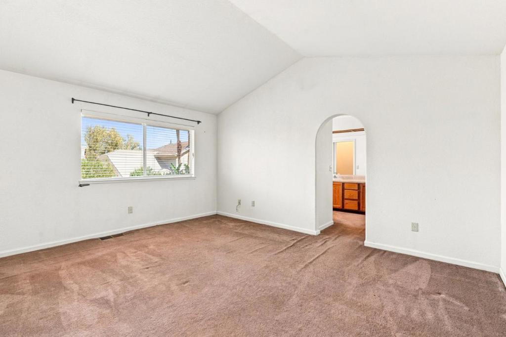 1014 Neal St, Los Banos, CA 93635